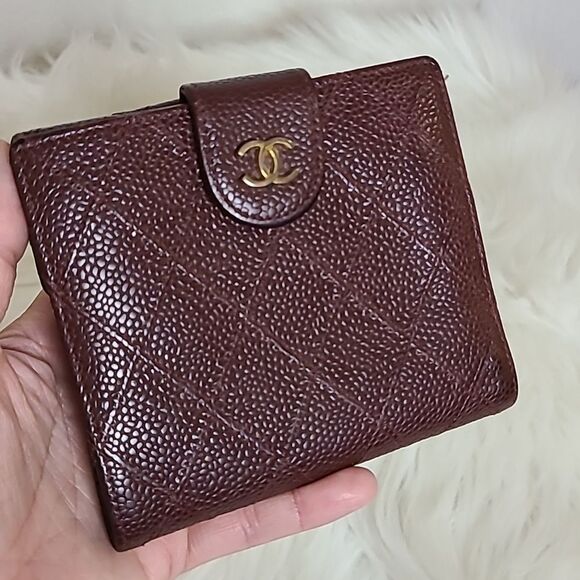 💯 Authentic Chanel Short Wallet🍀 - Picture 3 of 12